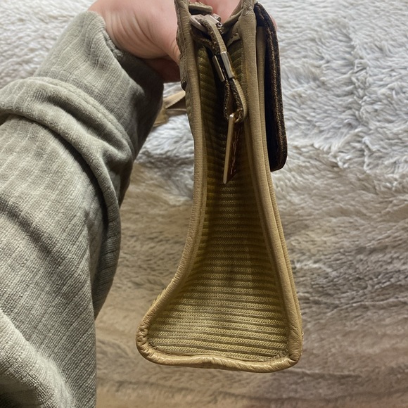 👛 Authentic YSL BAG 👛 - Picture 9 of 15